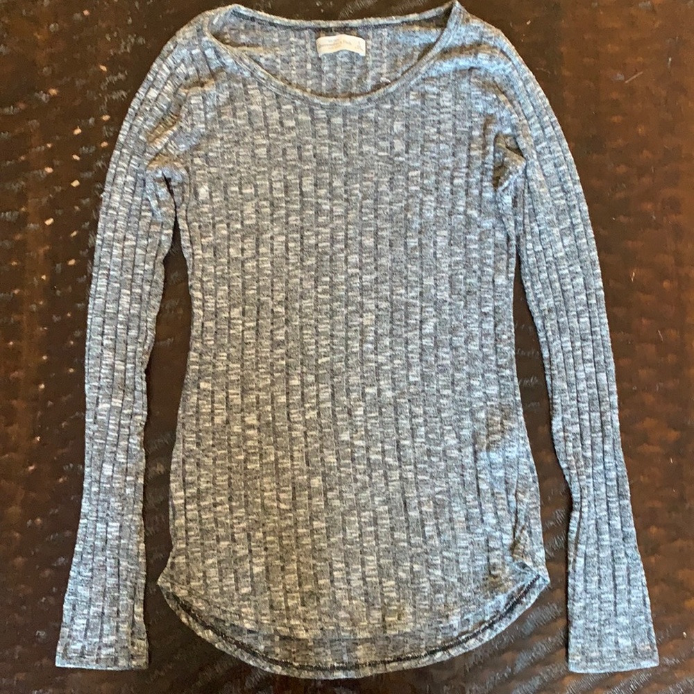 Abercrombie & Fitch Grey long sleeve